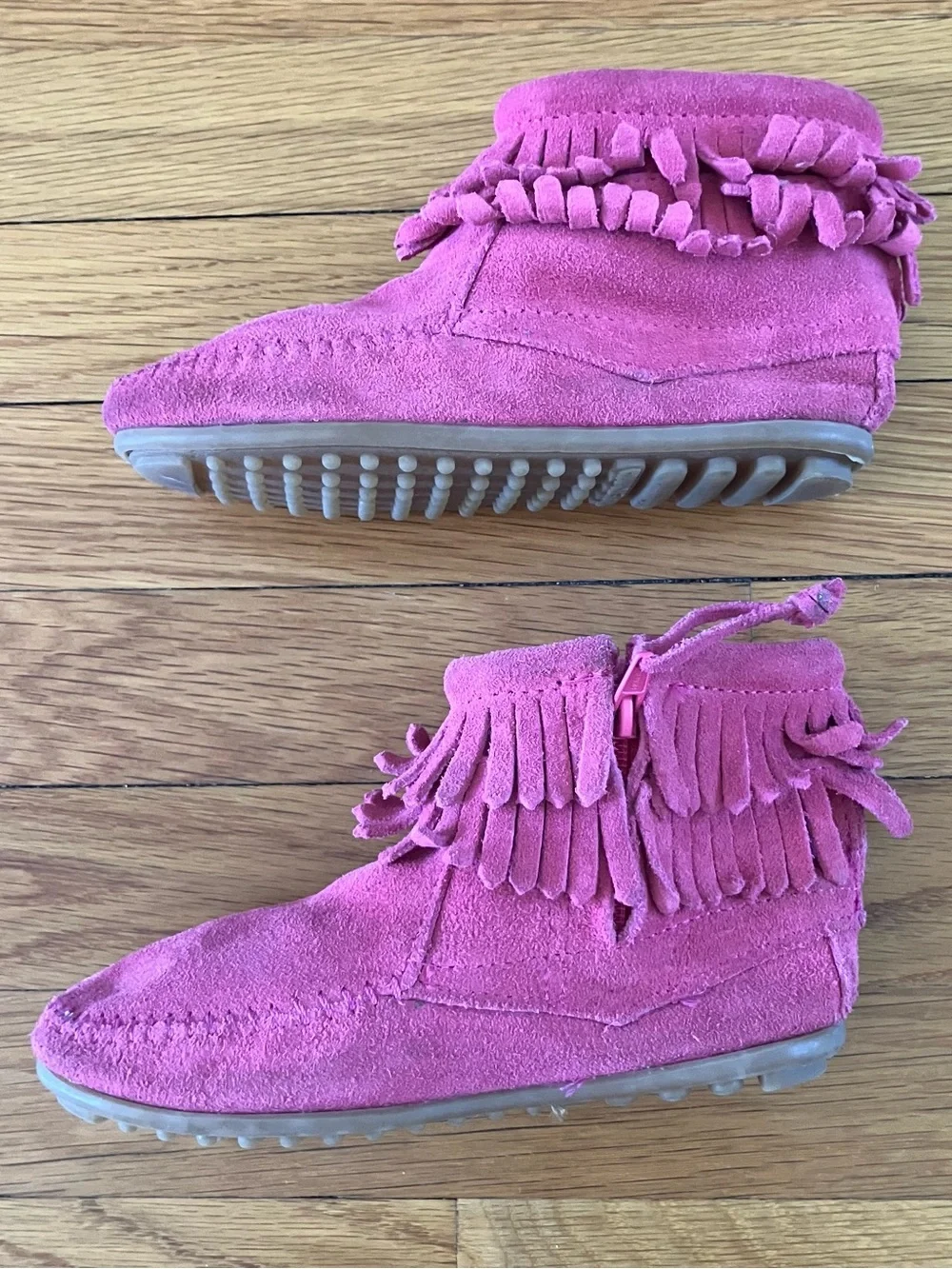 Minnetonka Pink Suede Leather Fringe Boots Booties Moccasin 13